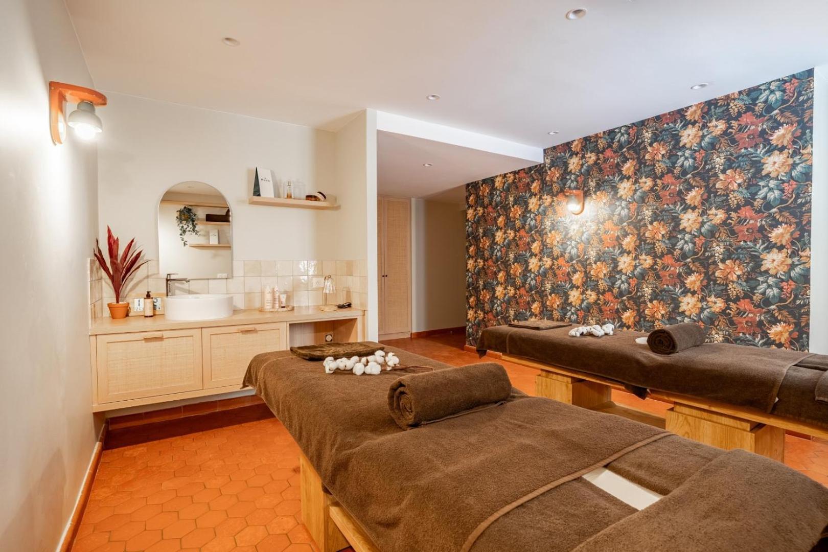 Villa Camille Hotel & Spa 바뉼쉬르메르 외부 사진